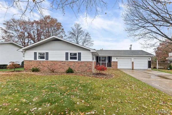 $280,000 | 118 Whispering Oaks Drive, Bethalto, IL 62010