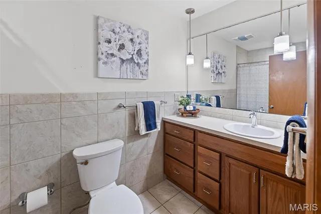 $285,000 | 118 Whispering Oaks Drive, Bethalto, IL 62010