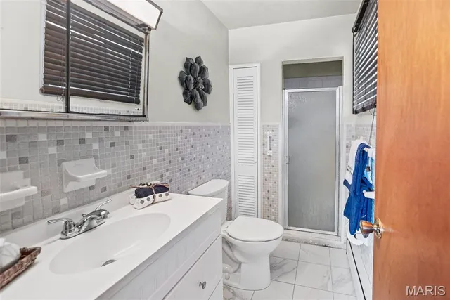 $285,000 | 118 Whispering Oaks Drive, Bethalto, IL 62010