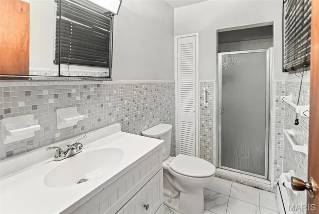 $285,000 | 118 Whispering Oaks Drive, Bethalto, IL 62010