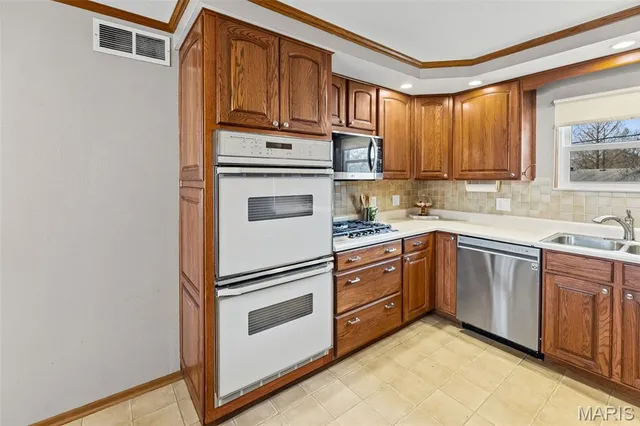 $285,000 | 118 Whispering Oaks Drive, Bethalto, IL 62010