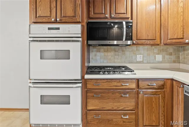 $285,000 | 118 Whispering Oaks Drive, Bethalto, IL 62010