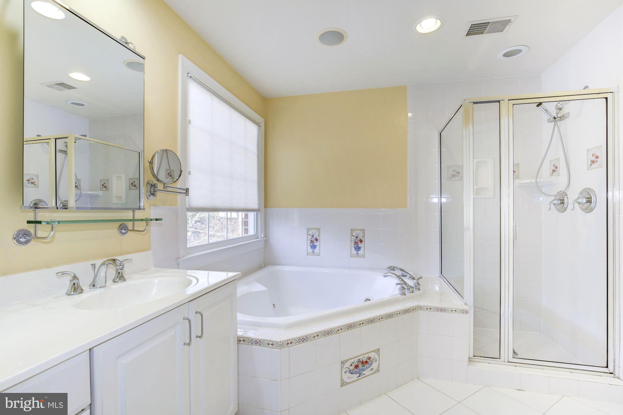4480 Reservoir Road Northwest Washington, DC 20007 - Photo 23 of 42 Master bath with separate shower & soaking bath