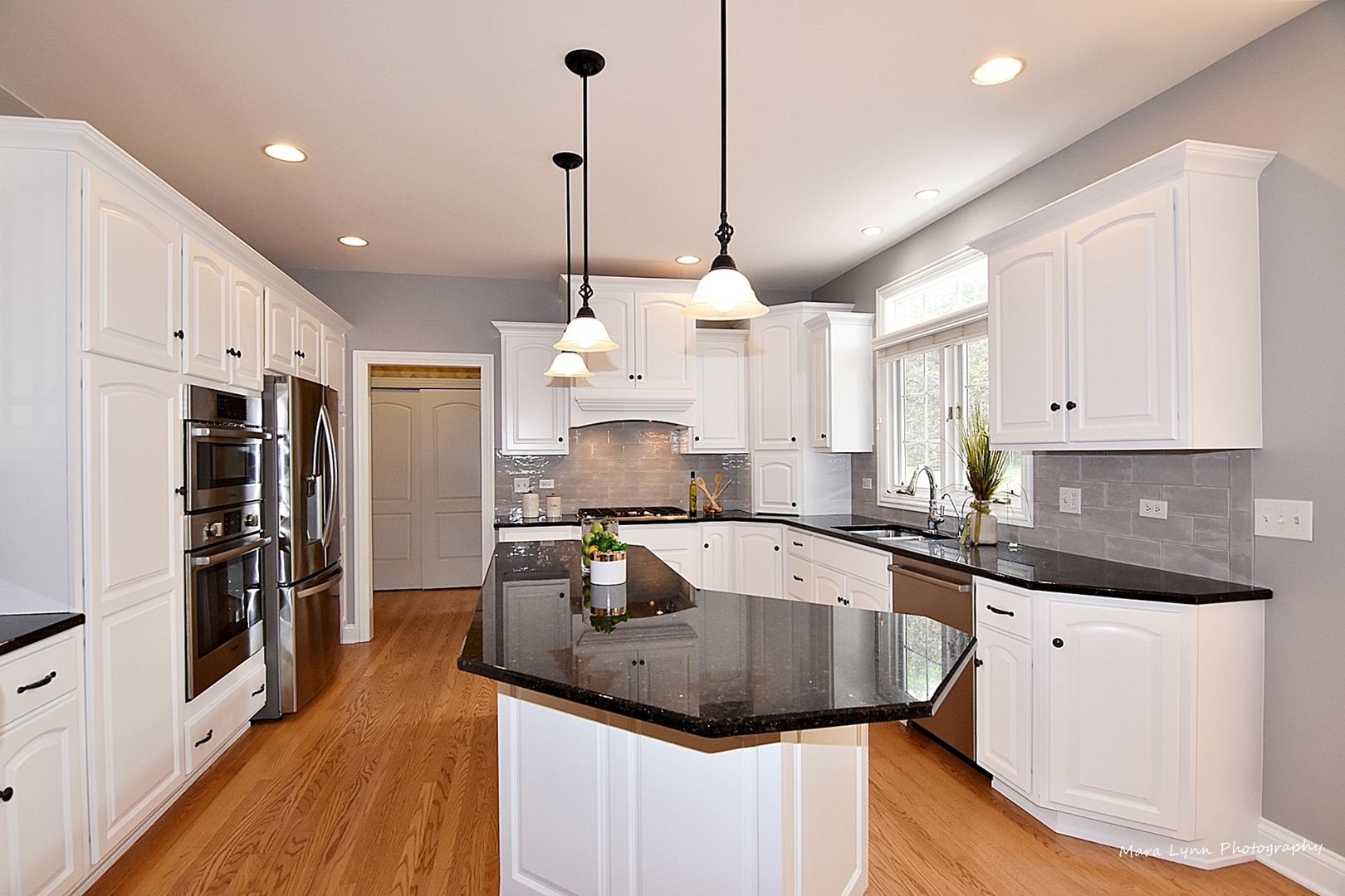 37W519 Grey Barn Road St. Charles, IL 60175 - Photo 10 of 53