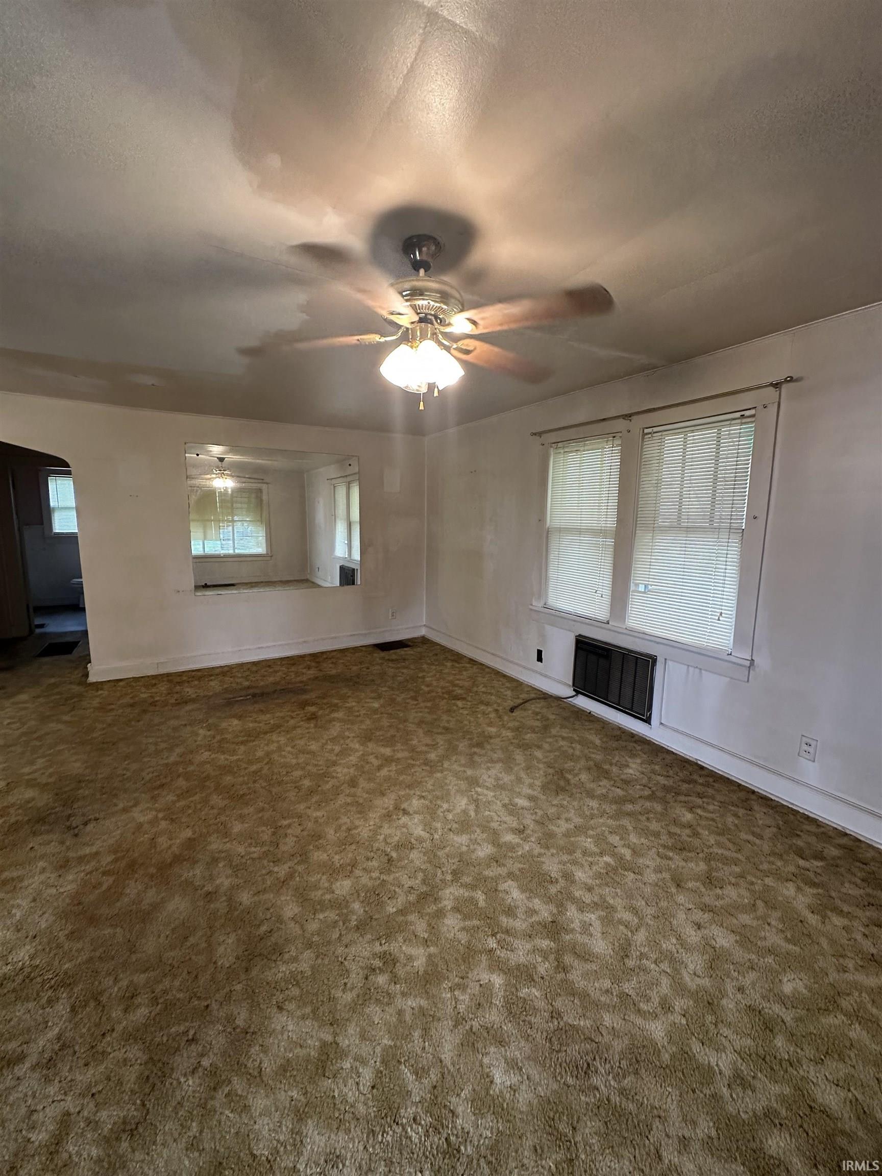 539 Northeast 9th Street Linton, IN 47441 - Photo 5 of 11