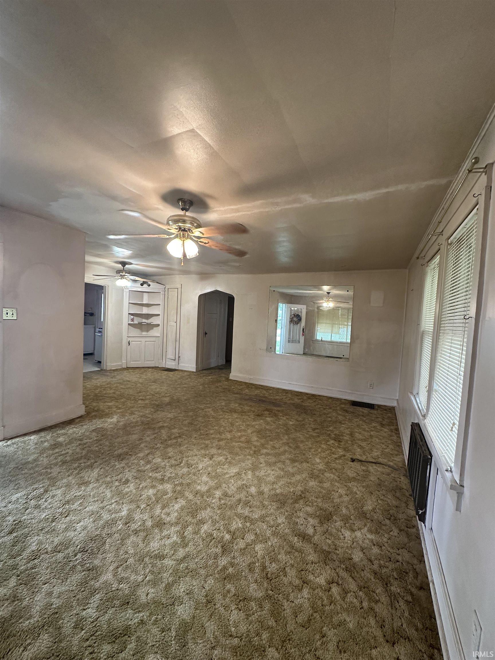 539 Northeast 9th Street Linton, IN 47441 - Photo 6 of 11