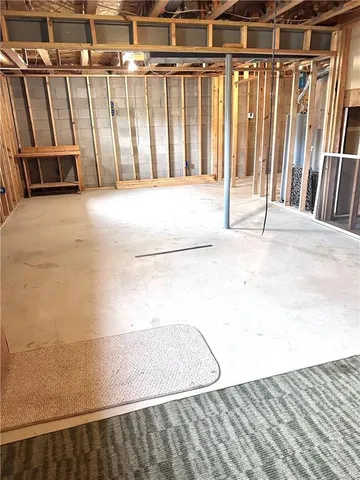 $355,000 | 491 Peregrine Drive, North Huntingdon, PA 15642