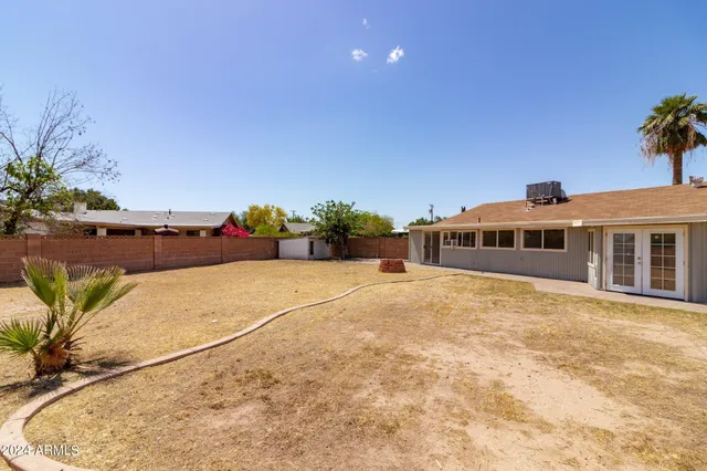 $2,400 | 40 East Balboa Drive, Tempe, AZ 85282