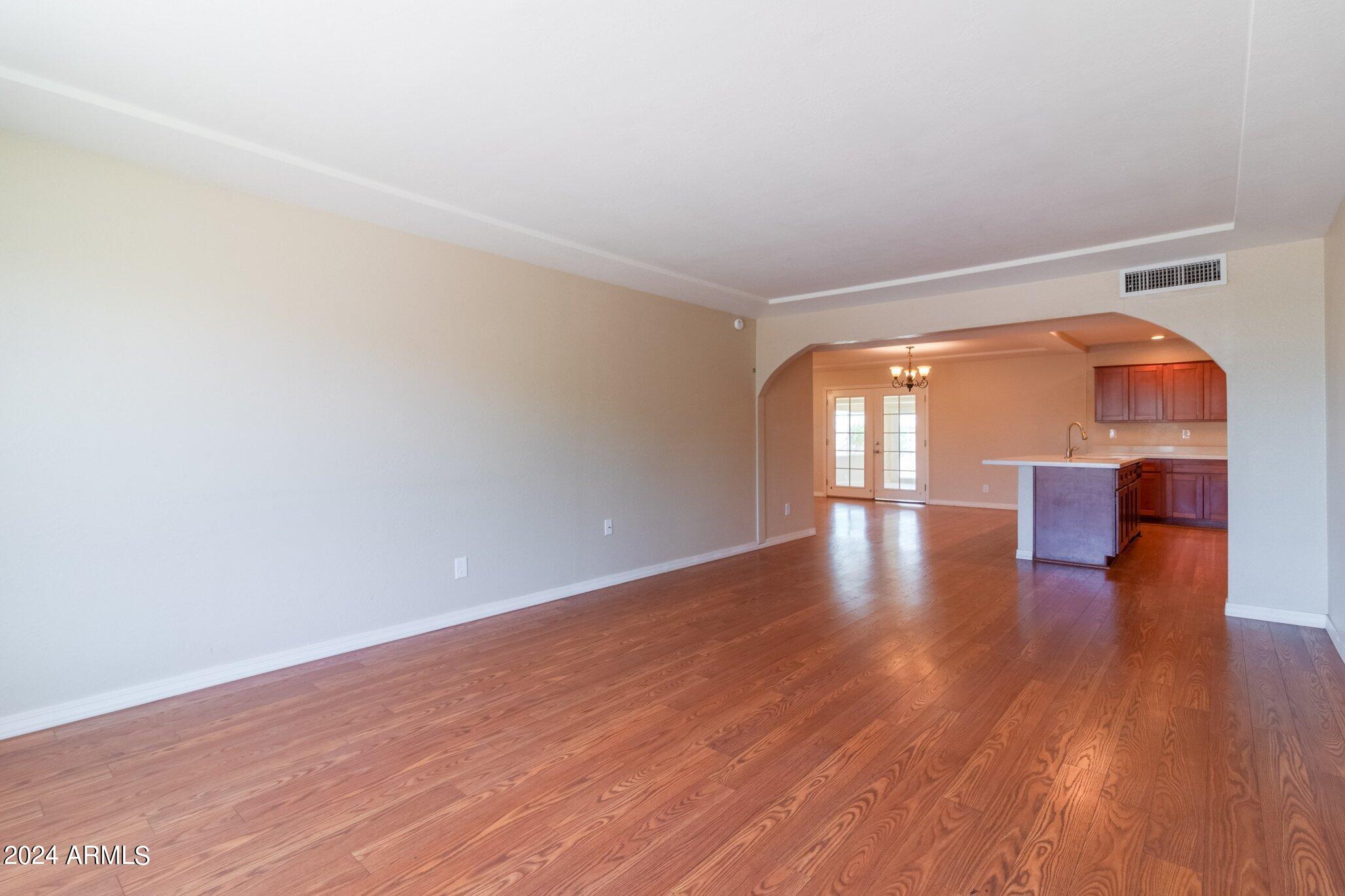 40 East Balboa Drive Tempe, AZ 85282 - Photo 4 of 30 Balboa