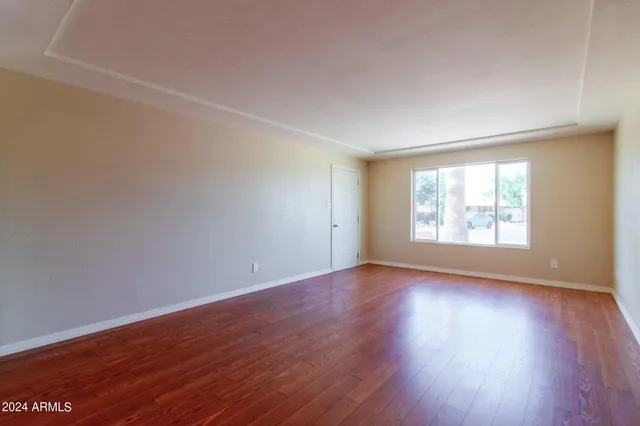 $2,400 | 40 East Balboa Drive, Tempe, AZ 85282