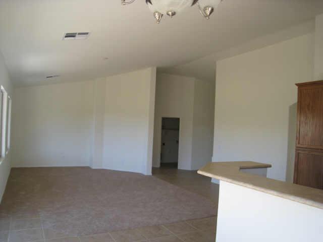 8958 West St John Road Peoria, AZ 85382 - Photo 2 of 5 Great Room