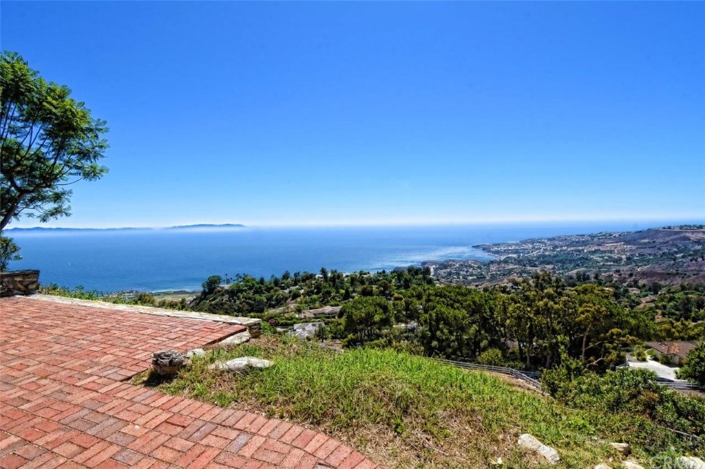 11 Flying Mane Road Rolling Hills, CA 90274 - Photo 1 of 1 Gallery Image 1