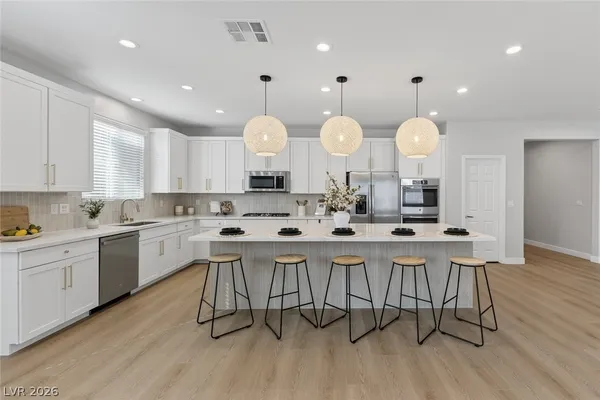 $675,000 | 5713 Silver Cascade Avenue, Las Vegas, NV 89131