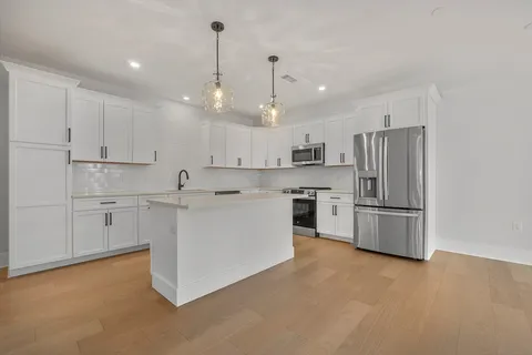 $649,900 | 62 Foundry Street, Unit 406, Wakefield, MA 01880