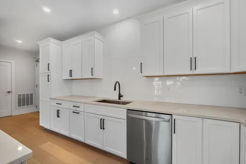 $649,900 | 62 Foundry Street, Unit 406, Wakefield, MA 01880