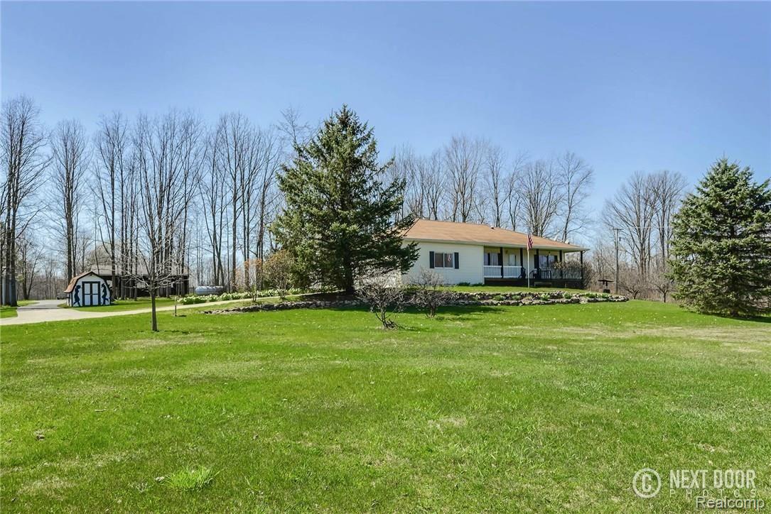 11882 Chase Lake Road Webberville, MI 48892 - Photo 5 of 43 CNG_7338_blended-2.jpg