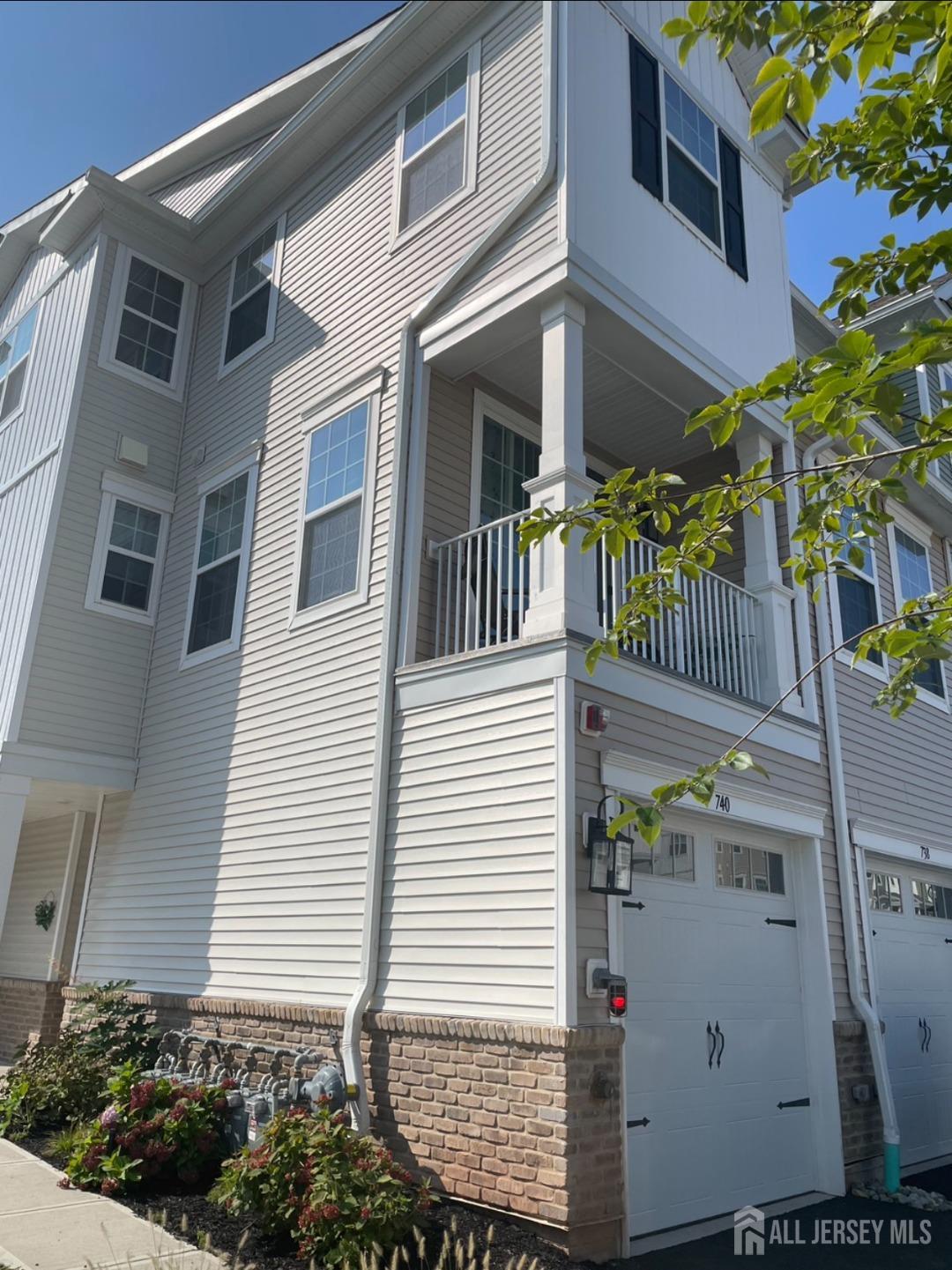 740 Station Road Dunellen, NJ 08812 - Photo 5 of 39