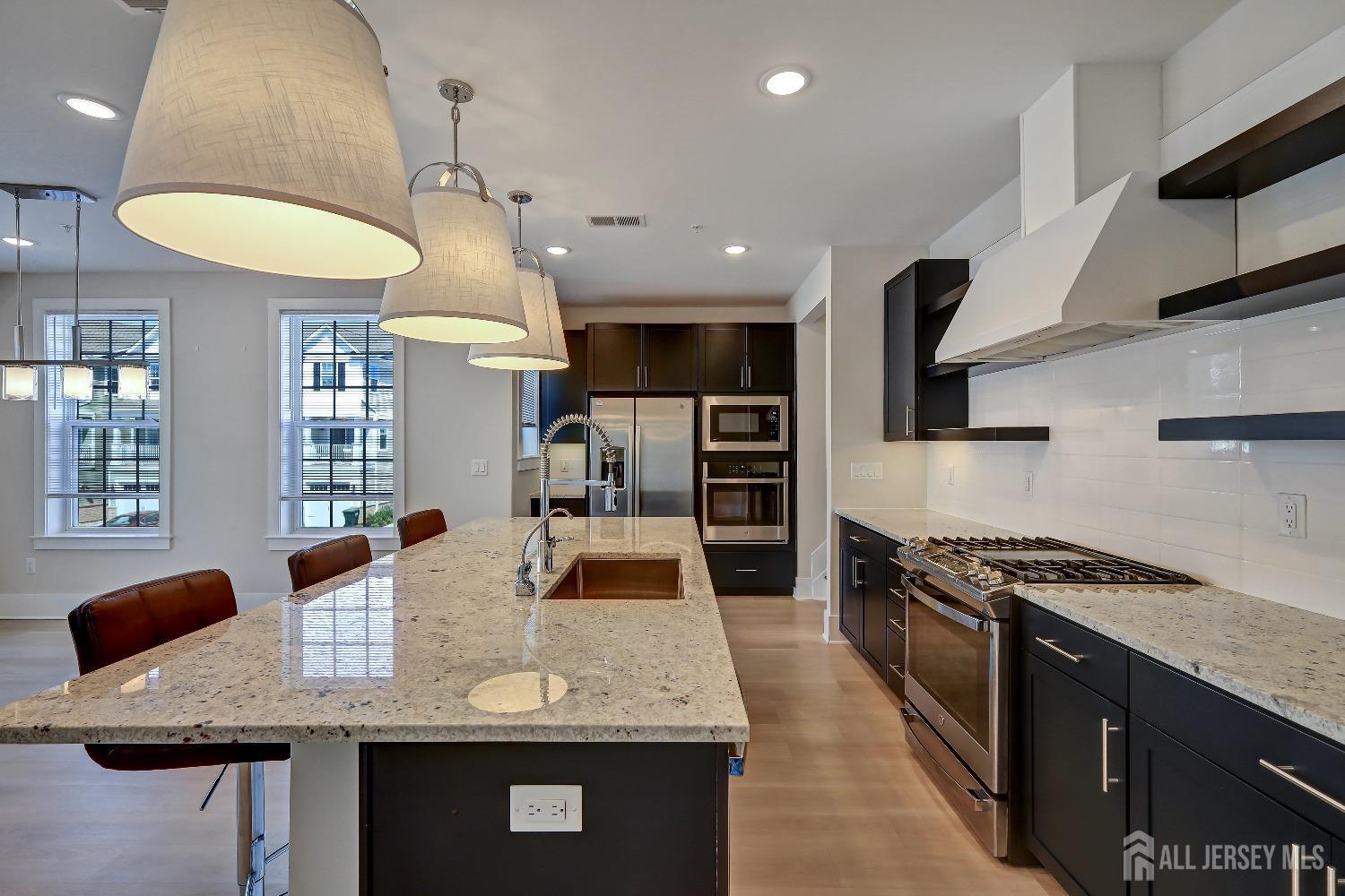 740 Station Road Dunellen, NJ 08812 - Photo 6 of 39