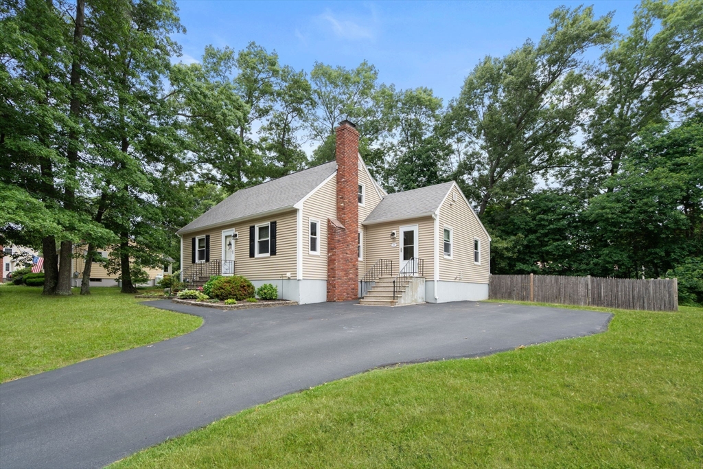 9 Laurel Lane Bellingham, MA 02019 - Photo 3 of 30 a view of a house with a yard