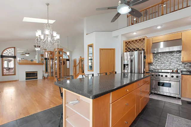 $499,000 | 18055 Upland Drive, Tinley Park, IL 60487