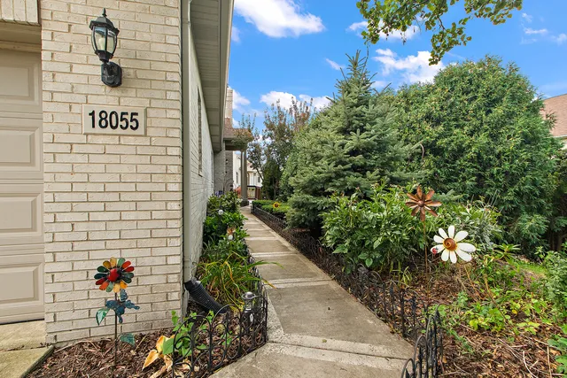 $499,000 | 18055 Upland Drive, Tinley Park, IL 60487