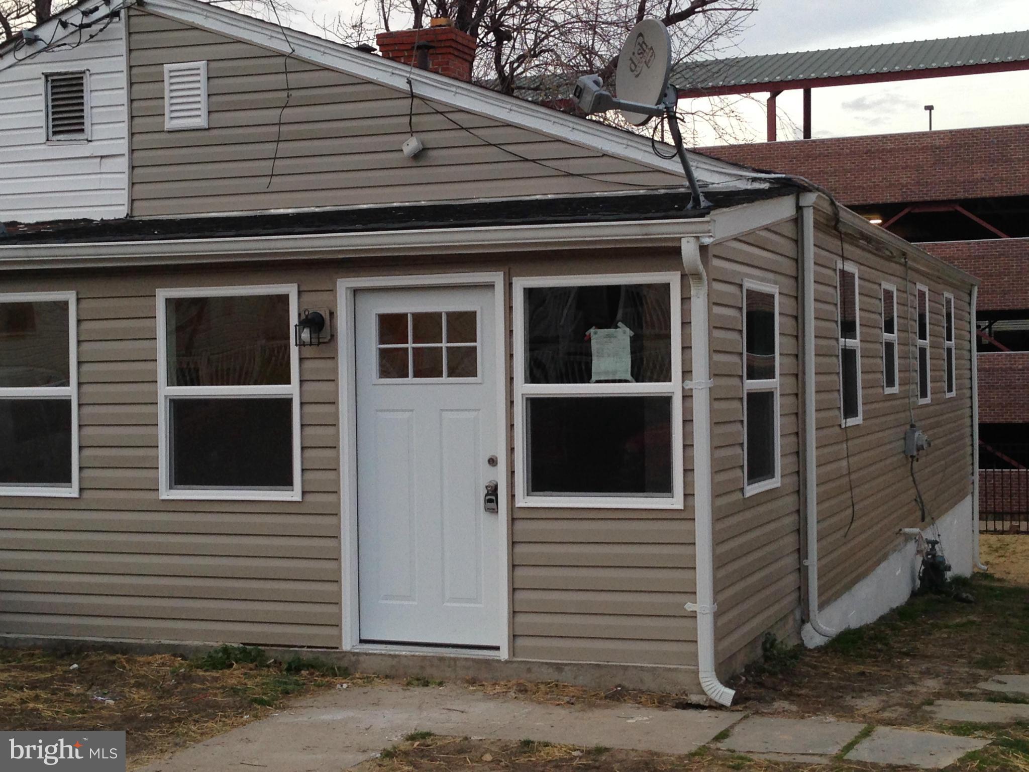 44 East Reed Avenue Alexandria, VA 22305 - Photo 2 of 12 Exterior (Front)