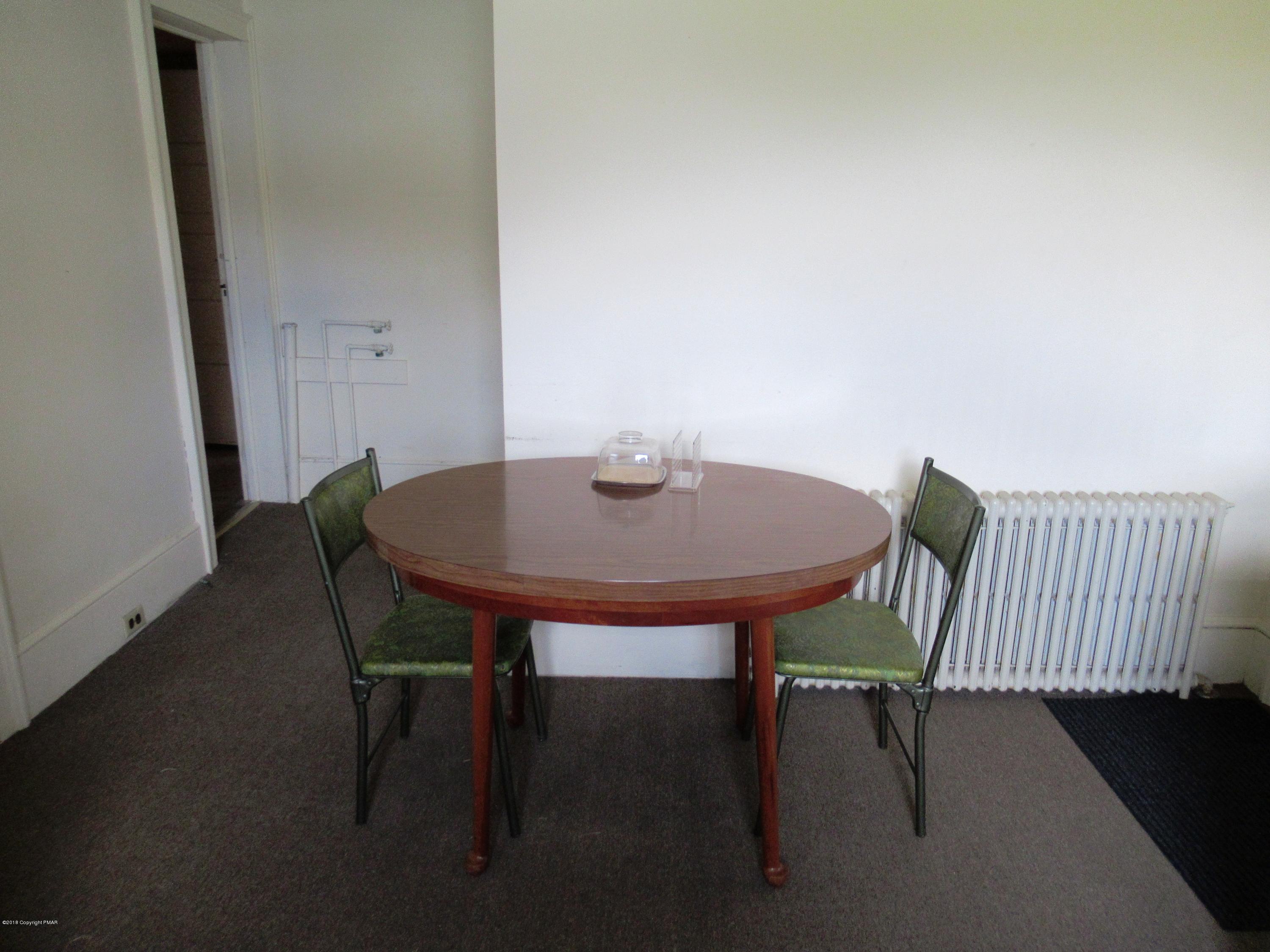 443 Bossardsville Road Stroudsburg, PA 18360 - Photo 30 of 43 a view of a dining room with furniture