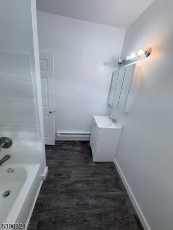 $1,995 | 1165 East State Street, Unit 7, Trenton, NJ 08609