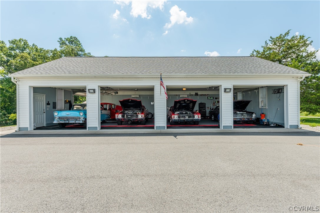 540 Clayville Road Powhatan, VA 23139 - Photo 3 of 42 5 Bay, fully conditioned garage. Dream garage for