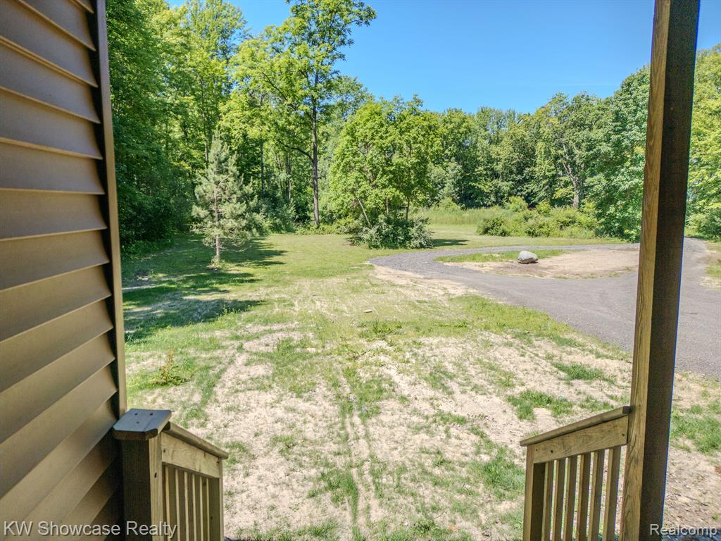 9246 White Road Linden, MI 48451 - Photo 14 of 90