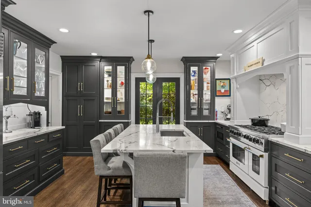 $1,850,000 | 863 Golf View Road, Moorestown, NJ 08057