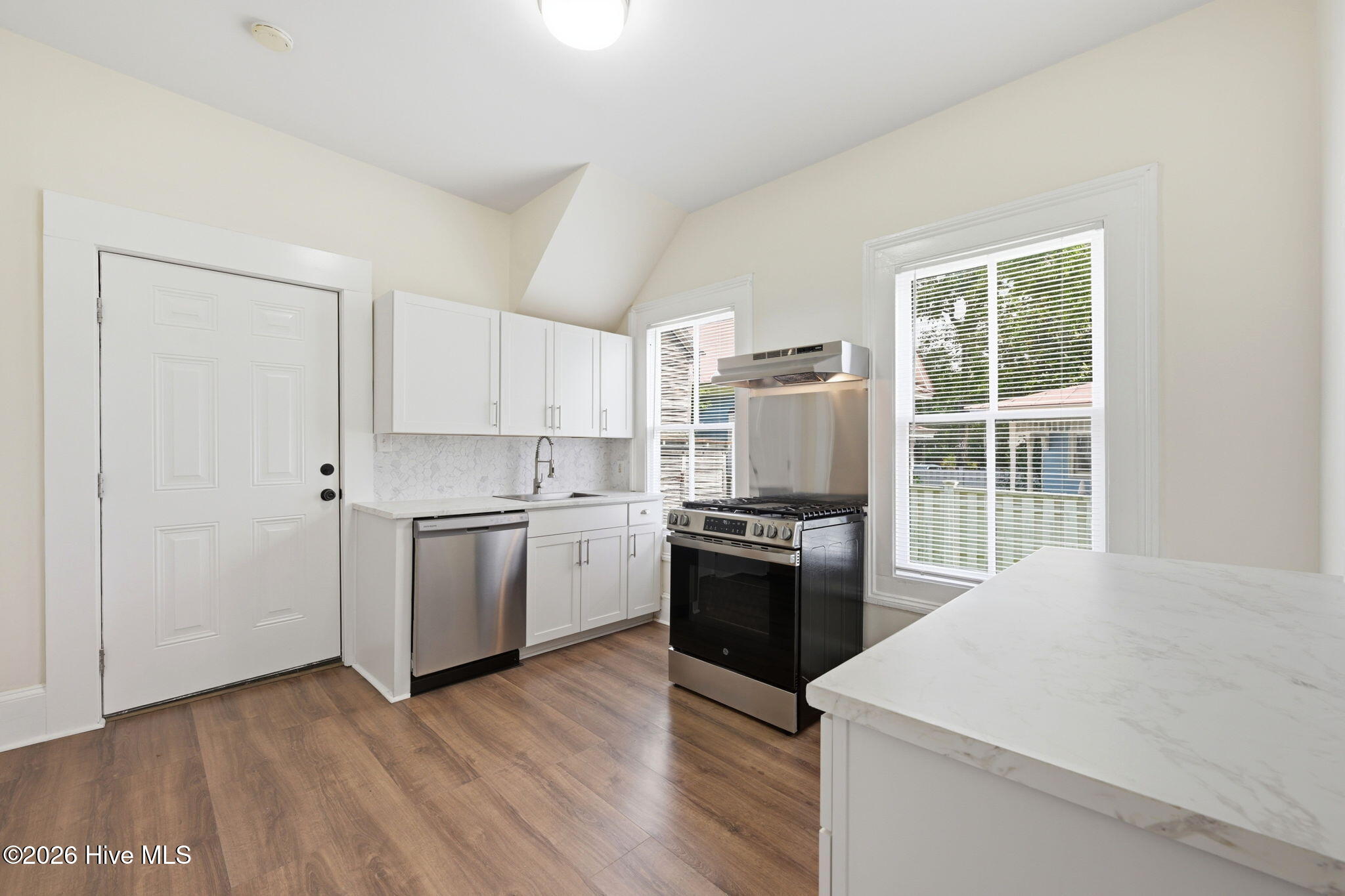 511 Middle Street, Unit A New Bern, NC 28560 - Photo 12 of 29