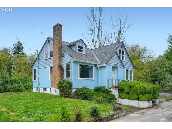 $460,000 | 3552 Northeast Everett Street, Camas, WA 98607