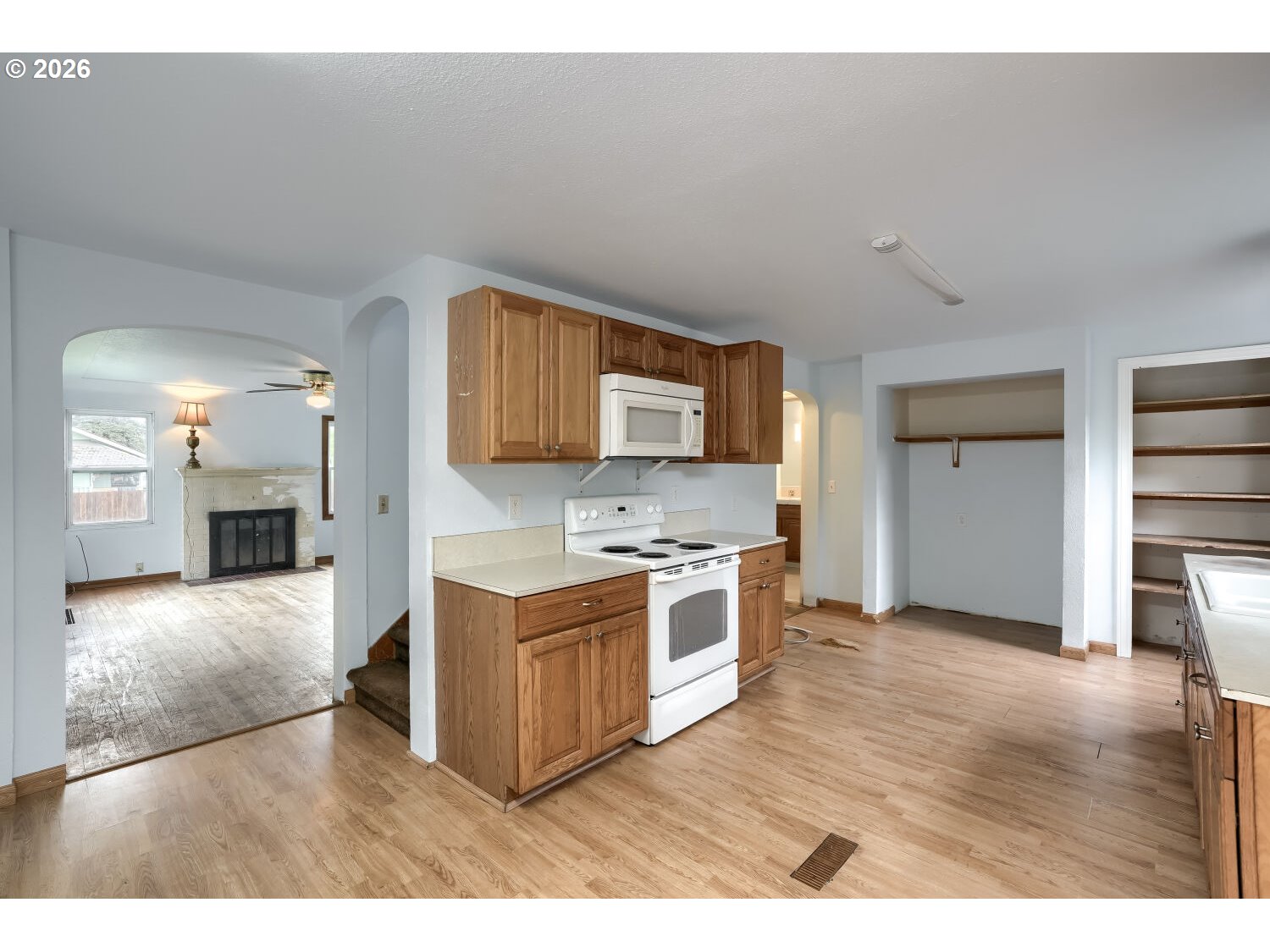 3552 Northeast Everett Street Camas, WA 98607 - Photo 5 of 11