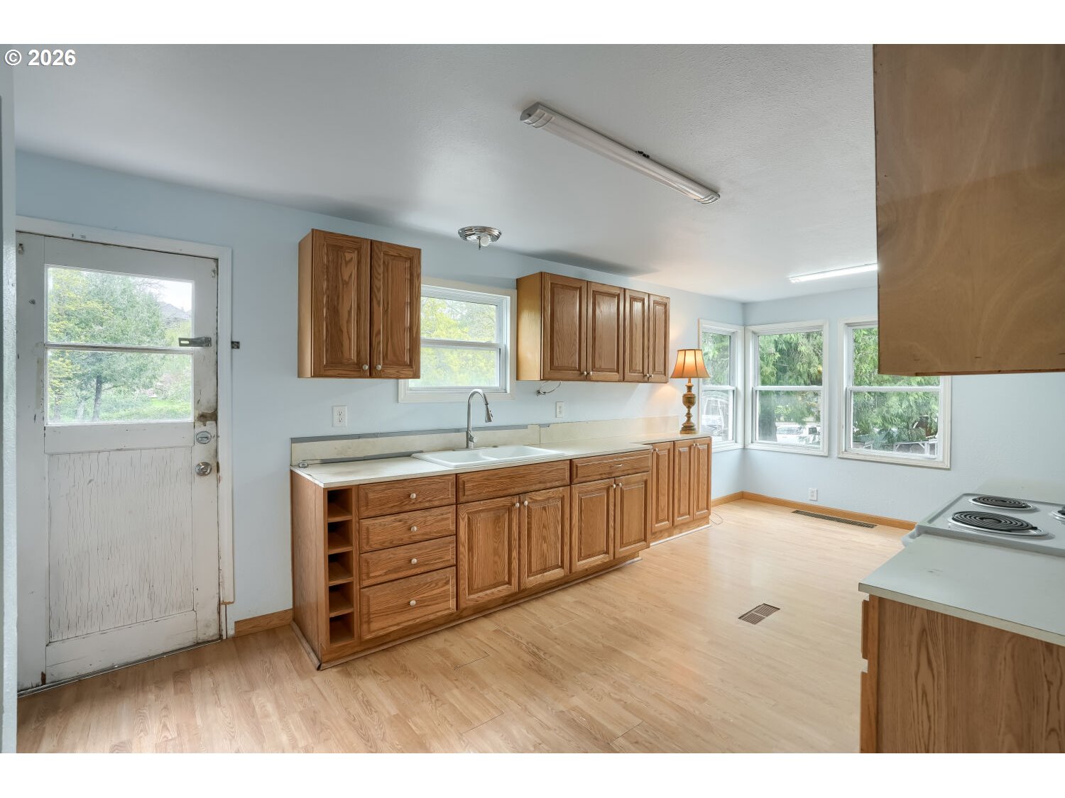 3552 Northeast Everett Street Camas, WA 98607 - Photo 6 of 11