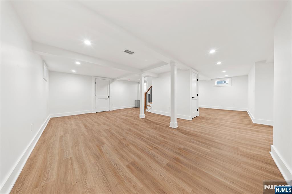 51 Becker Avenue Rochelle Park, NJ 07662 - Photo 39 of 48