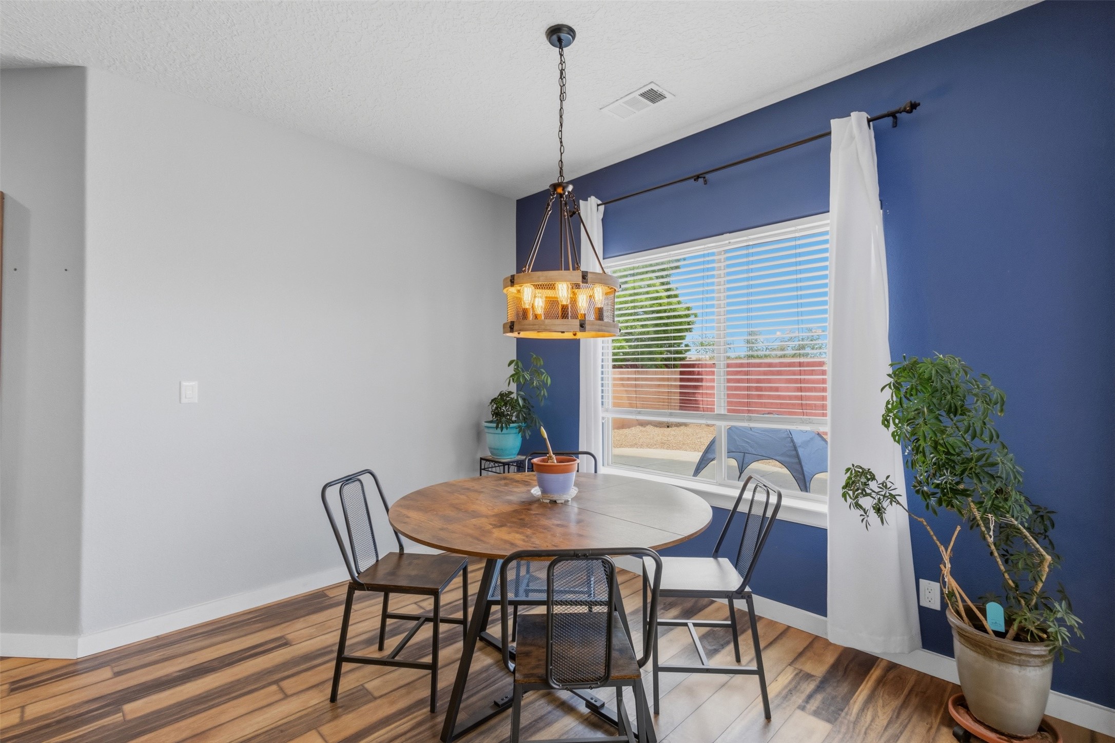 529 Loma Linda Loop Northeast Rio Rancho, NM 87124 - Photo 12 of 46 Gallery Image 12