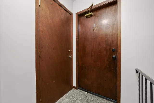 $279,900 | 195 West Brandon Court, Unit A33, Palatine, IL 60067