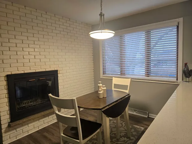 $270,000 | 1208 Roxbury Close, Rockford, IL 61107