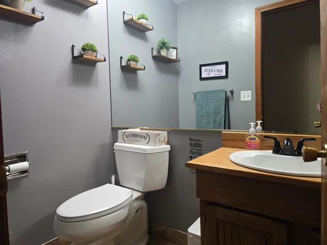 $270,000 | 1208 Roxbury Close, Rockford, IL 61107