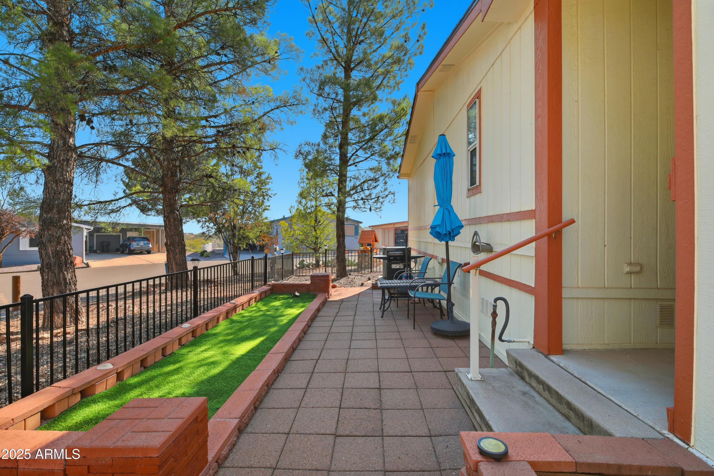 2050 West State Rte 89A, Unit 92 Sedona, AZ 86336 - Photo 31 of 34 a view of a street with sitting area
