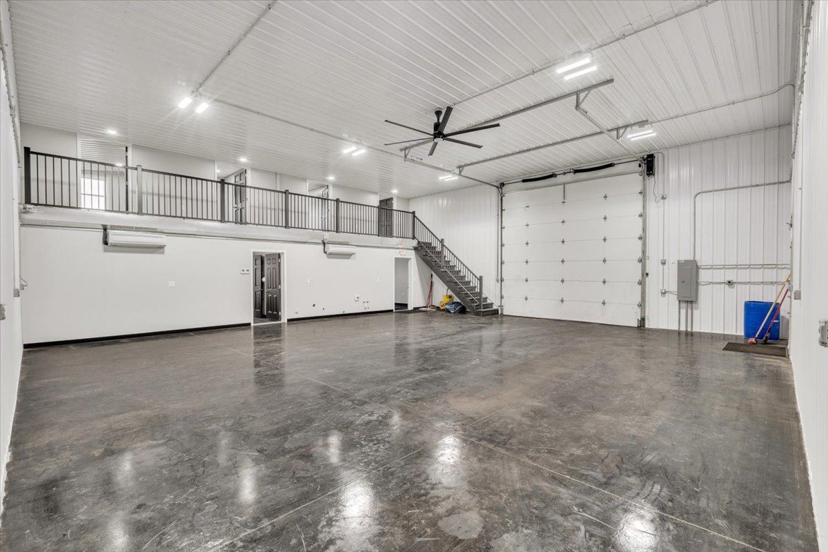 602 2nd Street West Andalusia, IL 61232 - Photo 14 of 71