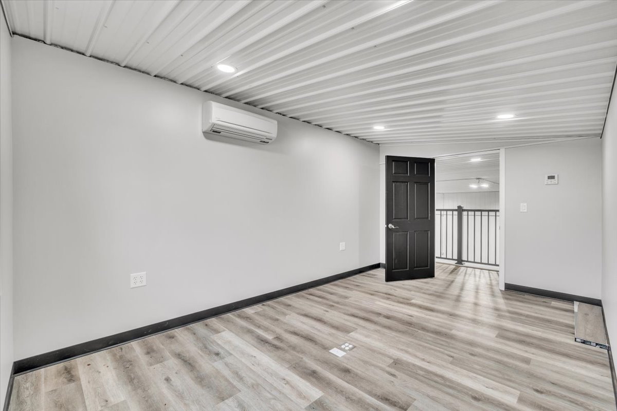 602 2nd Street West Andalusia, IL 61232 - Photo 23 of 71 a view of an empty room