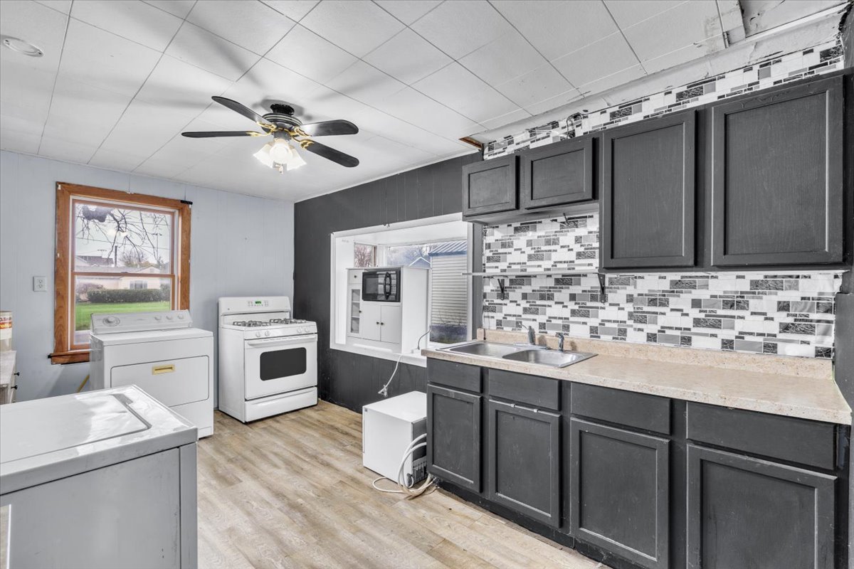 602 2nd Street West Andalusia, IL 61232 - Photo 46 of 71