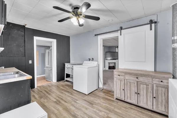 $525,000 | 602 2nd Street West, Andalusia, IL 61232
