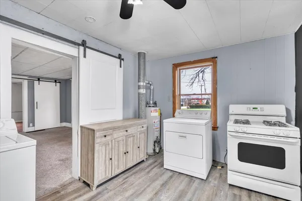 $525,000 | 602 2nd Street West, Andalusia, IL 61232