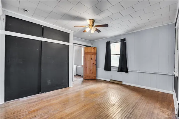 $525,000 | 602 2nd Street West, Andalusia, IL 61232
