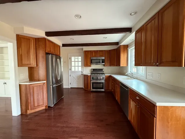 $3,850 | 7 Village View Road, Chelmsford, MA 01824