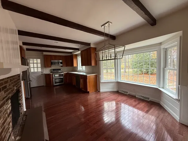 $3,850 | 7 Village View Road, Chelmsford, MA 01824