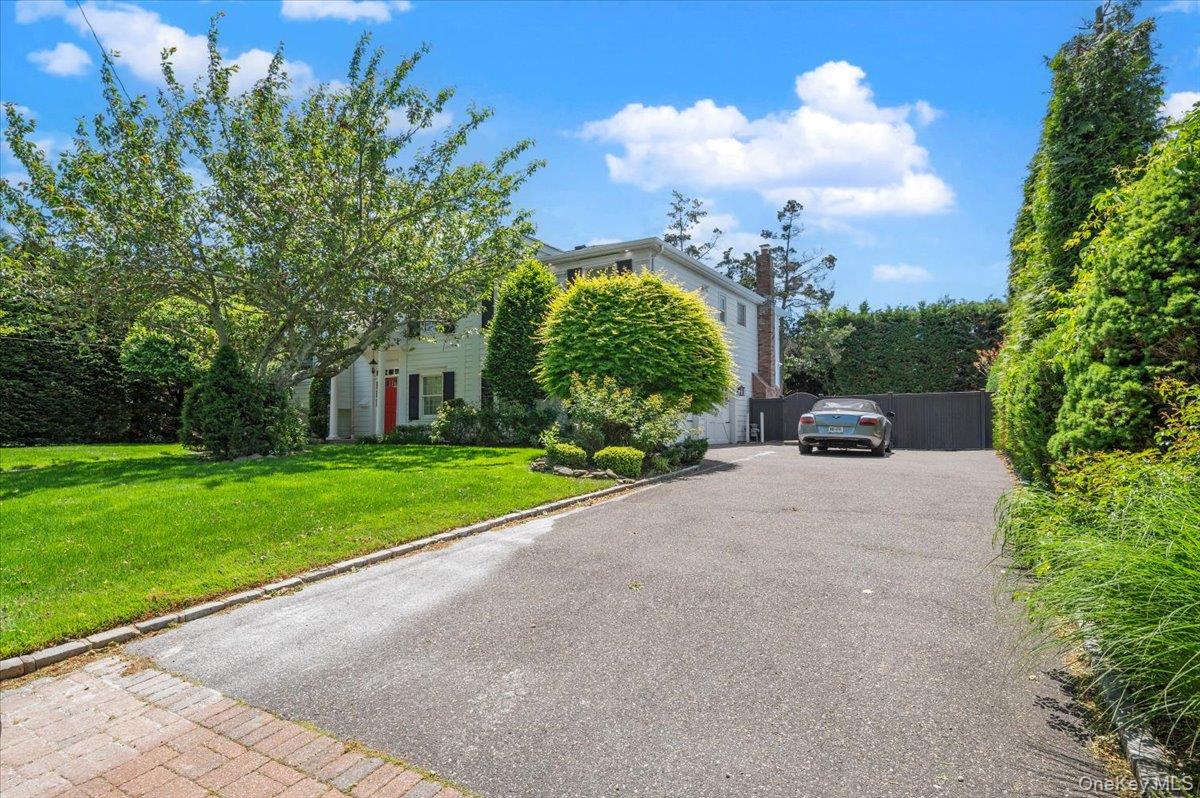 100 Cabot Road Massapequa, NY 11758 - Photo 43 of 49